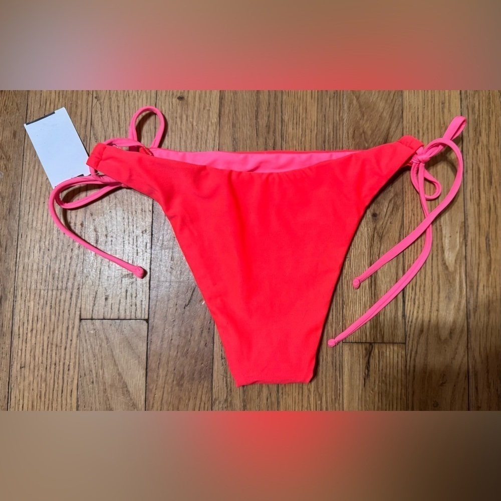 WET SWIMWEAR hot/neon pink bottoms - Picture 3 of 3